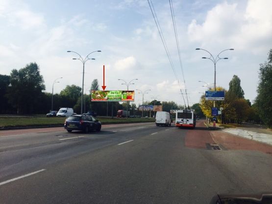 Фото рекламной плоскости по адресу ул.Академика Заболотного, 148(на разделителе)левая в сторону  м.Теремки Фото рекламной плоскости по адресу ул.Академика Заболотного, 148(на разделителе)левая в сторону  м.Теремки