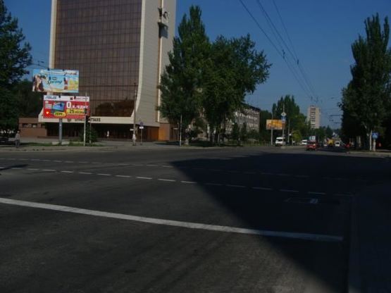 Фото рекламної площини за адресою вул.Перемоги - вул.Маяковського,банк, нижня площина