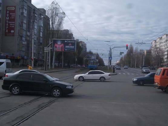 Фото рекламної площини за адресою ул. Келецкая - пр. Юности