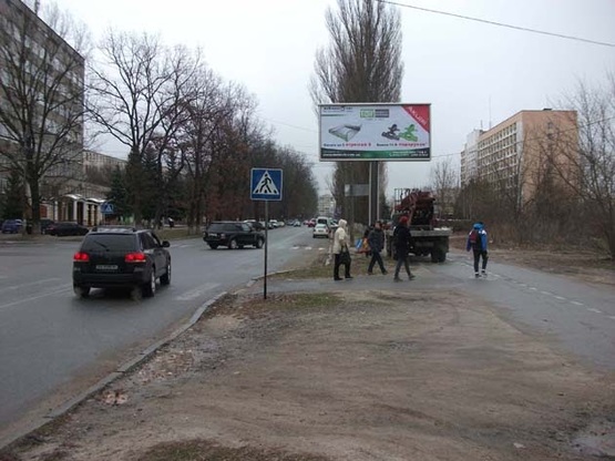 Фото рекламной плоскости по адресу ул. Андрея Первозванного - ул. 600-летия Фото рекламной плоскости по адресу ул. Андрея Первозванного - ул. 600-летия