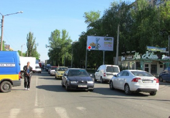 Фото рекламной плоскости по адресу Грушевского М. ул., 6 Фото рекламной плоскости по адресу Грушевского М. ул., 6