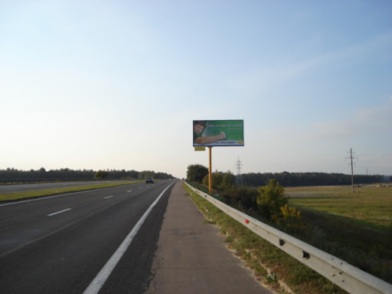 Фото рекламної площини за адресою трасса Киев-Чернигов_км 34+100_левый // в Киев