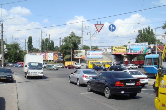 Фото рекламной плоскости по адресу ул. Спуск Маринеско / ул. Черноморского Казачества