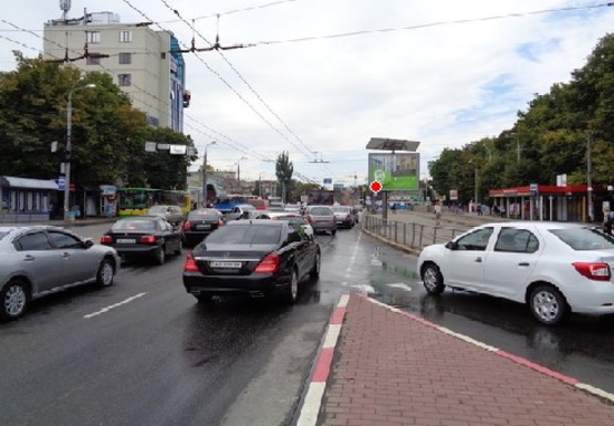 Фото рекламної площини за адресою Пирогова ул., 56 (Остановка) [№29]