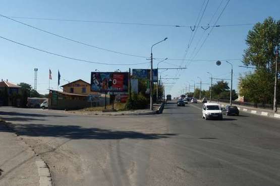 Фото рекламной плоскости по адресу Незалежності вул., (салон "Рено") Фото рекламной плоскости по адресу Незалежності вул., (салон "Рено")