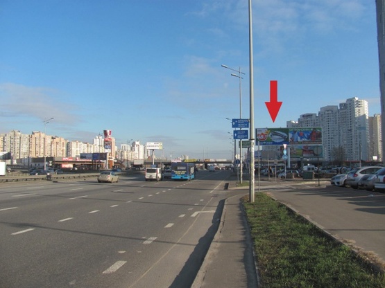 Фото рекламної площини за адресою Бажана Н. просп., (ТЦ "Новус", 300м. к ст. м.  Осокорки, "KFC", Новая почта №60, АЗС "ANP"), в направ. Бориспольского шоссе, левый
