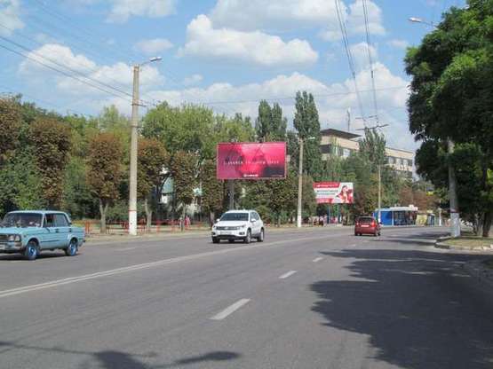 Фото рекламної площини за адресою Соборна вул. (Соборна вул.), 8