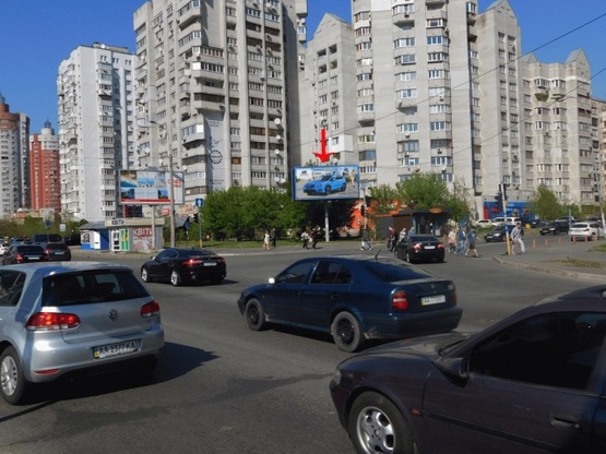 Фото рекламної площини за адресою Днепровская набережная, возле ул.Княжий Затон, от пр-та Бажана, в центр