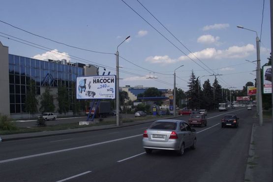 Фото рекламної площини за адресою вул. М.Бірюзова (КФ «Домінік») Фото рекламної площини за адресою вул. М.Бірюзова (КФ «Домінік»)