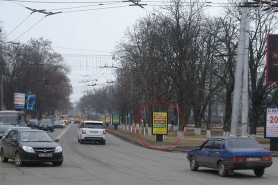 Фото рекламной плоскости по адресу вул. Соборності (Жовтнева),45(R1)