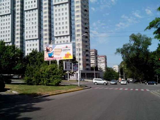 Фото рекламної площини за адресою Ульянова вул. - Олександра Поля просп. (Кірова просп.) Фото рекламної площини за адресою Ульянова вул. - Олександра Поля просп. (Кірова просп.)