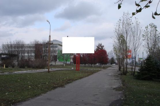 Фото рекламной плоскости по адресу ул. Сумгаитская, 10  (возле супермаркета "Фуршет") Фото рекламной плоскости по адресу ул. Сумгаитская, 10  (возле супермаркета "Фуршет")