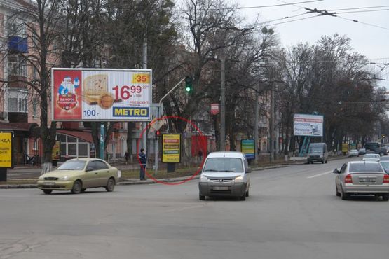 Фото рекламної площини за адресою вул. Соборності (Жовтнева),46 (L18)