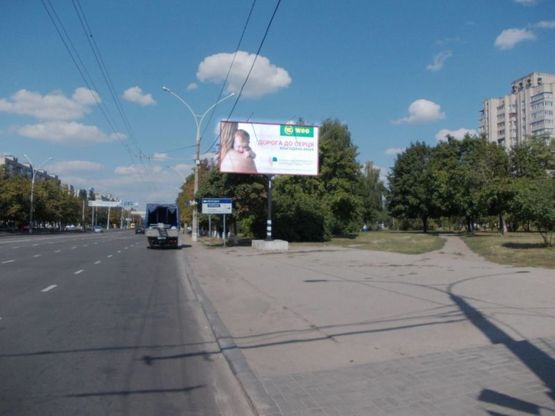 Фото рекламной плоскости по адресу Харківська вул., (зуп. "вул. СКД")