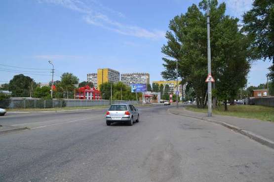 Фото рекламной плоскости по адресу Набережна Перемоги вул. - Добровольців пров. Фото рекламной плоскости по адресу Набережна Перемоги вул. - Добровольців пров.
