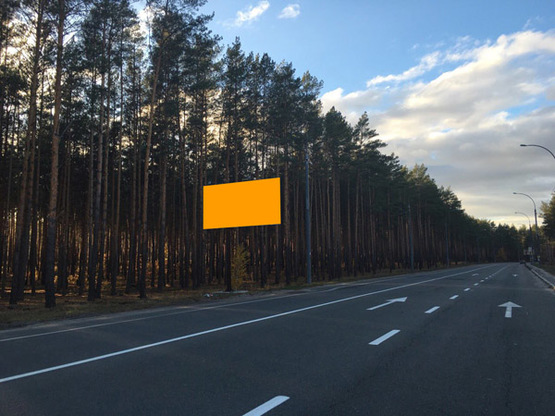 Фото рекламной плоскости по адресу ул. Университетская, возле кладбища (направление из Киева)