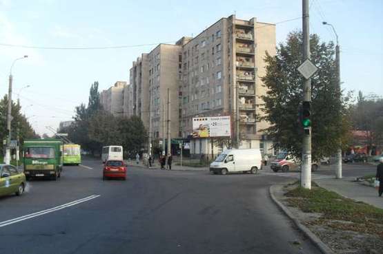 Фото рекламной плоскости по адресу Макарова вул. - Князя Острозького вул. Фото рекламной плоскости по адресу Макарова вул. - Князя Острозького вул.