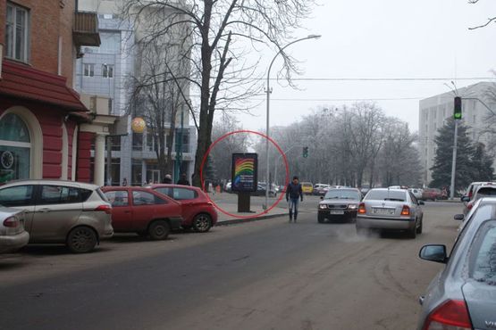 Фото рекламной плоскости по адресу вул. Соборності (Жовтнева),44/ Майдан Незалежності