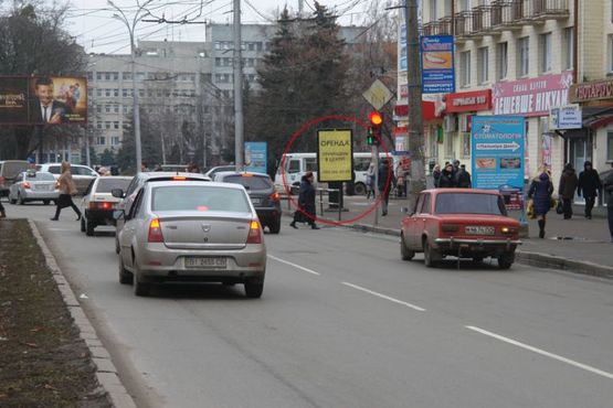 Фото рекламной плоскости по адресу вул. Соборності (Жовтнева), 49 - п.перехід