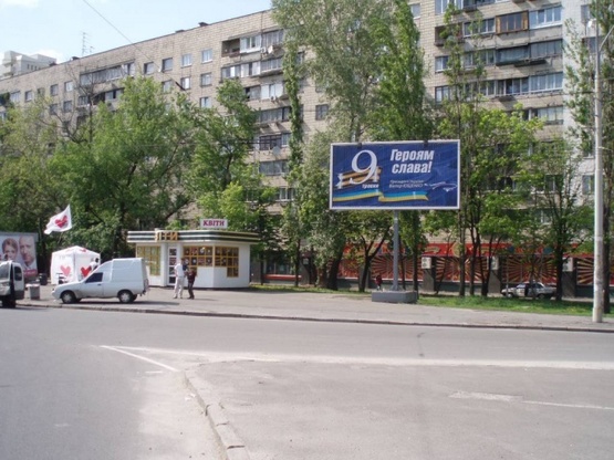 Фото рекламной плоскости по адресу Б. Васильковская ул., 136 (Лыбидская пл.)