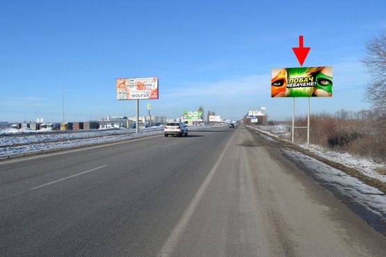 Фото рекламной плоскости по адресу Московский пр-т - Ростовская трасса возле АЗС ОККО 6(въезд в город)