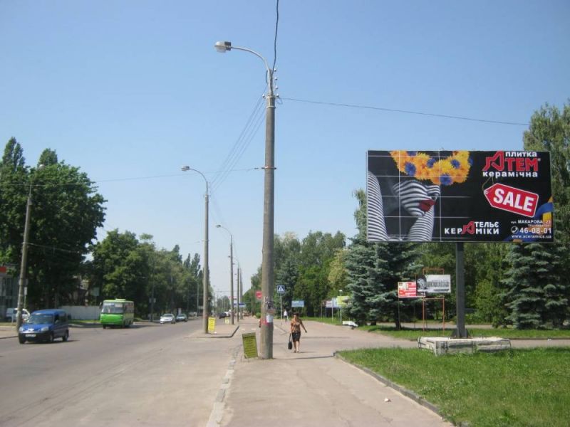 Білборд в м. Рівне на Бандеры ул., мост, в центр, формат 3x6, сторона А ...