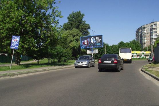 Фото рекламной плоскости по адресу вул. Героїв АТО, 120 (ринок "Сади-2")