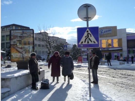 Фото рекламной плоскости по адресу вул. Річки, кінотеатр Злата