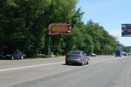 Фото рекламної площини за адресою вул. Київське шосе / вул. Алмазна