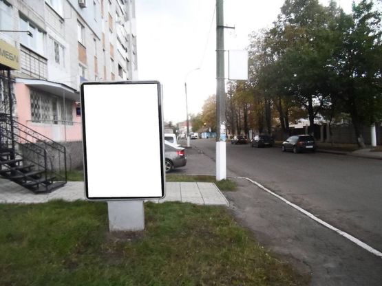 Фото рекламної площини за адресою г.Фастов, перекресток  ул.Орджоникидзе и Шевченко, 31 Фото рекламної площини за адресою г.Фастов, перекресток  ул.Орджоникидзе и Шевченко, 31