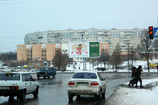 Фото рекламної площини за адресою вул. Героїв Сталінграду / вул. 23 Вересня(призматрон)