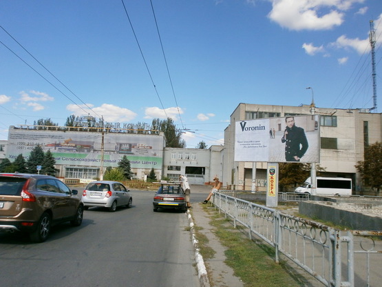 Фото рекламної площини за адресою ул.И.Кулика/ул.Залаэгерсег, пл.им. П.Дубинды