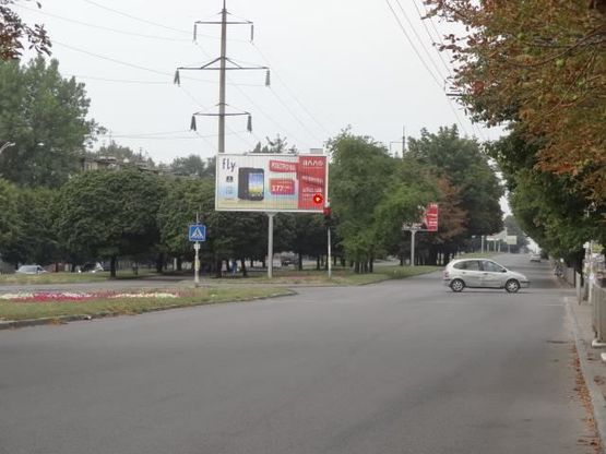Фото рекламной плоскости по адресу пр.Кирова - ул.Гавриленко, призматрон в центр Фото рекламной плоскости по адресу пр.Кирова - ул.Гавриленко, призматрон в центр