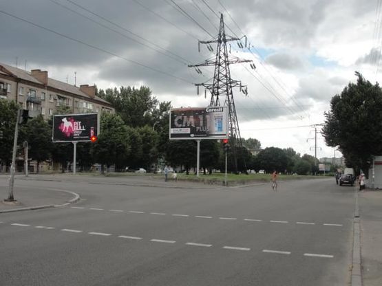 Фото рекламної площини за адресою Поля пр. - Стромцова ул., из центра