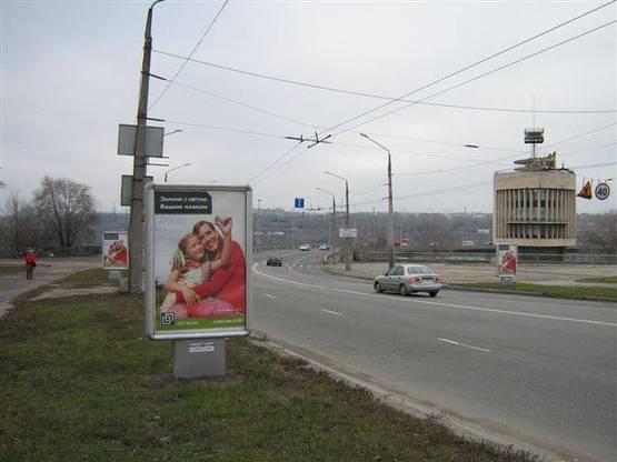 Фото рекламной плоскости по адресу пл. Ленина / выезд с ДнепроГЭСа на левый берег Фото рекламной плоскости по адресу пл. Ленина / выезд с ДнепроГЭСа на левый берег