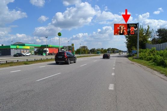 Фото рекламної площини за адресою Трасса Киев-Харьков-466 км-пос. Коротыч-возле АЗС WOG-в ст Харькова