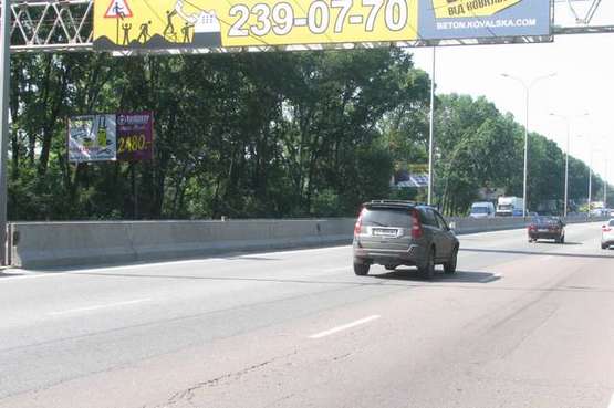 Фото рекламної площини за адресою Київ - Одеса, 02км+850м до Києва (зліва 400м до с.Чабаны в напр. Одессы)