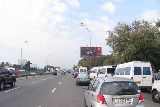 Фото рекламної площини за адресою Броварський просп., : вихід від ст. метро "Лісова"; №1 Фото рекламної площини за адресою Броварський просп., : вихід від ст. метро "Лісова"; №1