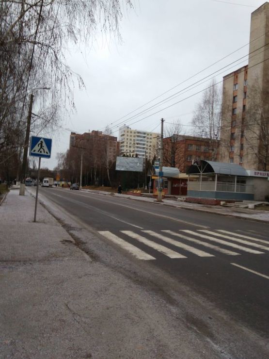 Фото рекламной плоскости по адресу вул. П.Мирного біля буд №5