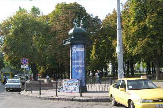 Фото рекламної площини за адресою Преображенська вул. - Садова вул. (по Садовій до Дерибасівської)