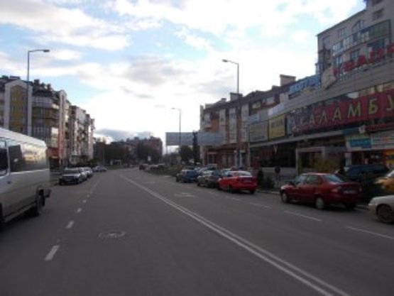 Фото рекламной плоскости по адресу Пд.Бульвар - В.Великого перехрестя лівий       центр Фото рекламной плоскости по адресу Пд.Бульвар - В.Великого перехрестя лівий       центр