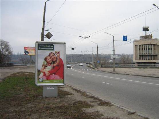 Фото рекламной плоскости по адресу пл. Ленина / выезд с ДнепроГЭСа на левый берег Фото рекламной плоскости по адресу пл. Ленина / выезд с ДнепроГЭСа на левый берег