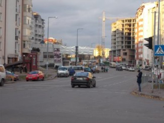 Фото рекламної площини за адресою Пд.Бульвар - В.Великого перехрестя правий      центр Фото рекламної площини за адресою Пд.Бульвар - В.Великого перехрестя правий      центр