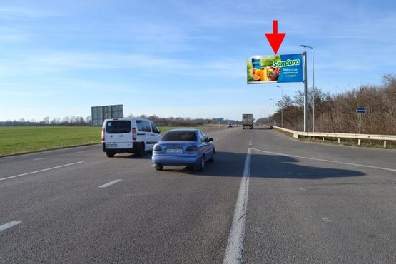 Фото рекламної площини за адресою Трасса Киев-Харьков-463 км-возле АЗС ОККО и Лилия-флажок№2-в ст. Люботина