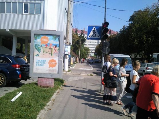 Фото рекламной плоскости по адресу Подольская 93 (офіс-центр)