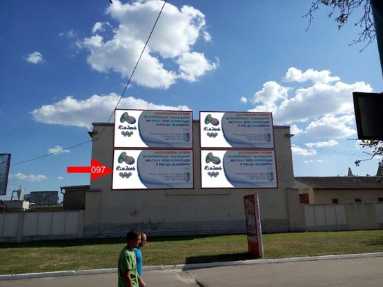 Фото рекламної площини за адресою вул.Чернівецька Фото рекламної площини за адресою вул.Чернівецька