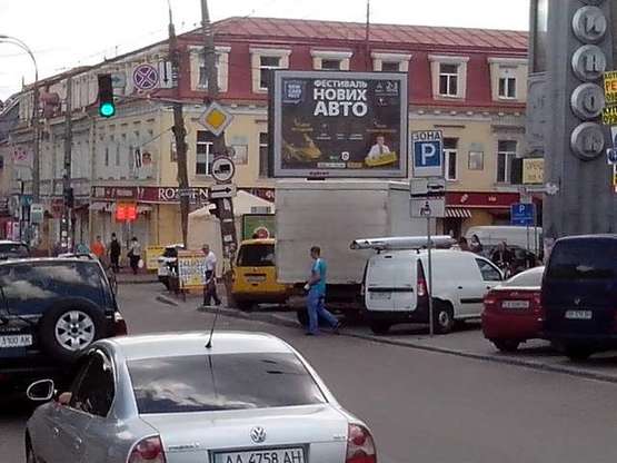 Фото рекламної площини за адресою Верхній Вал вул., Житній ринок (№5 - в напр. Константиновської вул.) Фото рекламної площини за адресою Верхній Вал вул., Житній ринок (№5 - в напр. Константиновської вул.)