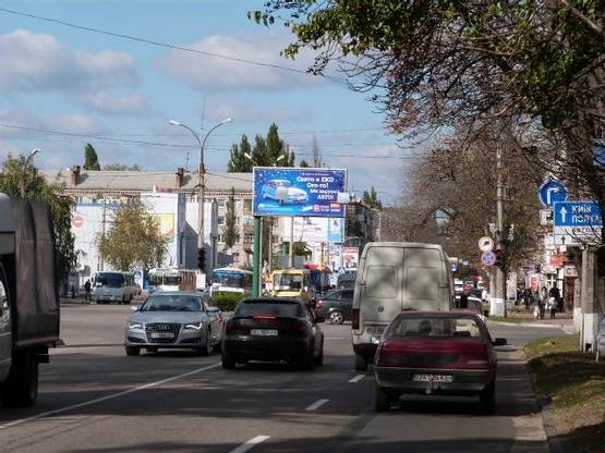 Фото рекламной плоскости по адресу ул. Небесной Сотни(ул.Пролетарская) 1а, район перекр. с ул. Николаевской (ул.Артёма), возле супермаркетов «Billa», «АТБ», «Эльдорадо», «ЭКОмаркет» и Центрального рынка