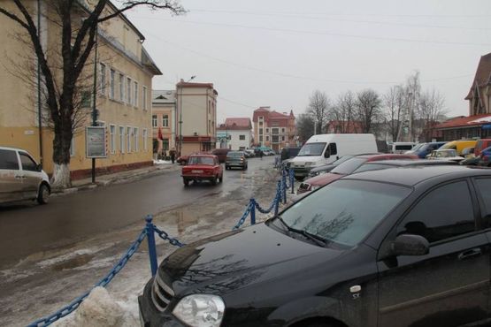 Фото рекламной плоскости по адресу Чорновола, гастроном Центральний, напрямок руху на Яремче, Буковель
