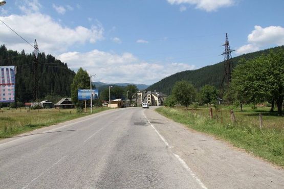 Фото рекламной плоскости по адресу Траса Н-09 Мукачево-Львів, 50 м перед готелем Гердан, виїзд з селища, напрямок руху на Івано-Франківськ Фото рекламной плоскости по адресу Траса Н-09 Мукачево-Львів, 50 м перед готелем Гердан, виїзд з селища, напрямок руху на Івано-Франківськ